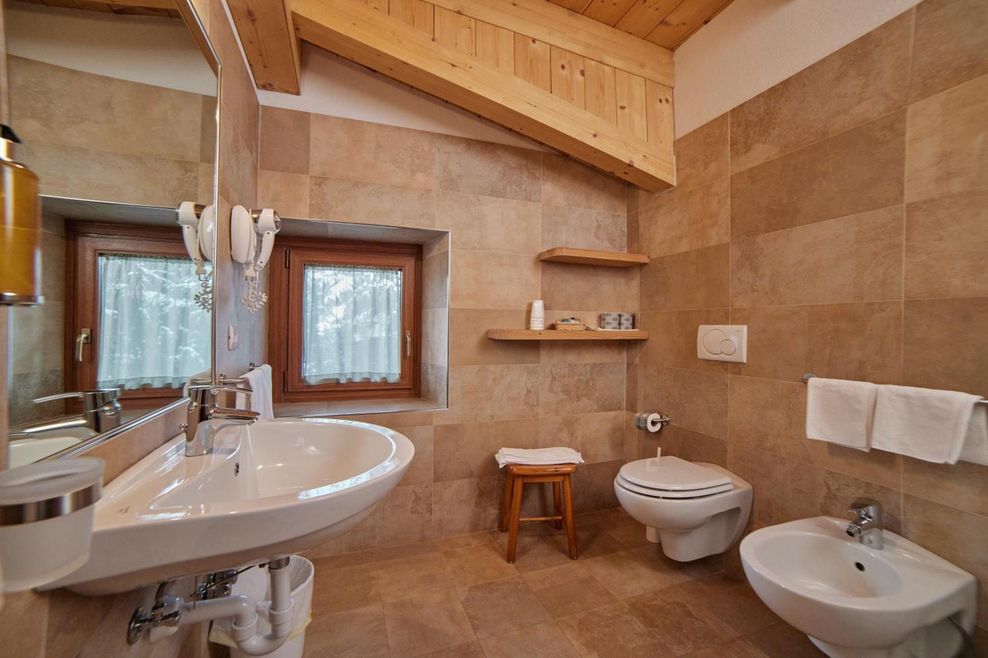 Hotel Vallechiara บอร์มิโอ ภายนอก รูปภาพ
